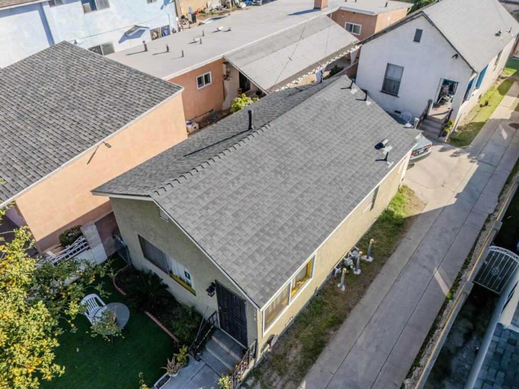 Professional roofing contractors Victorville CA